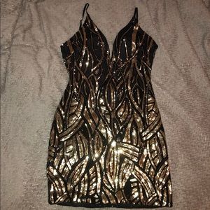 Plunge back and gold sequin dress size medium